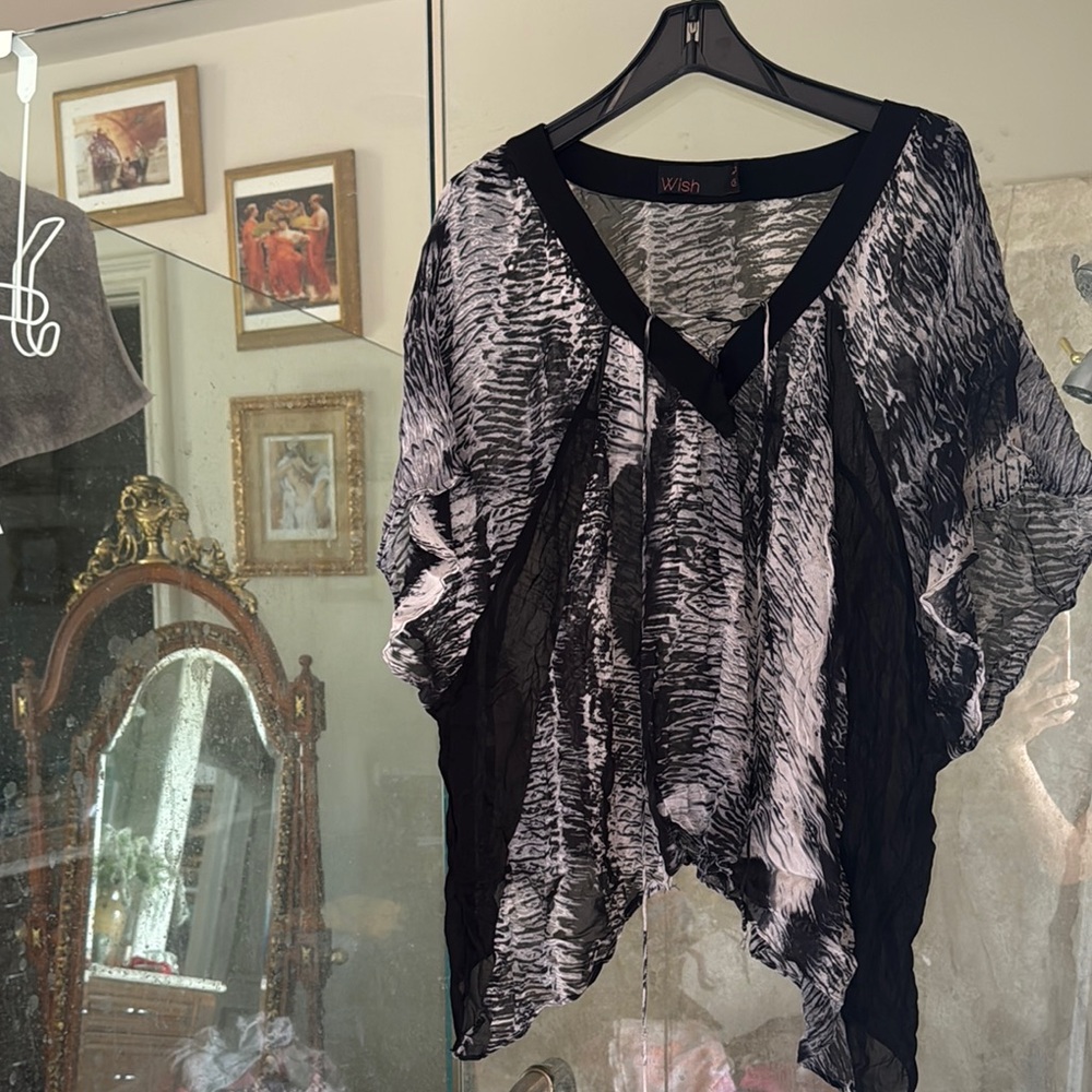 Wish Black and White Asymmetrical Blouse